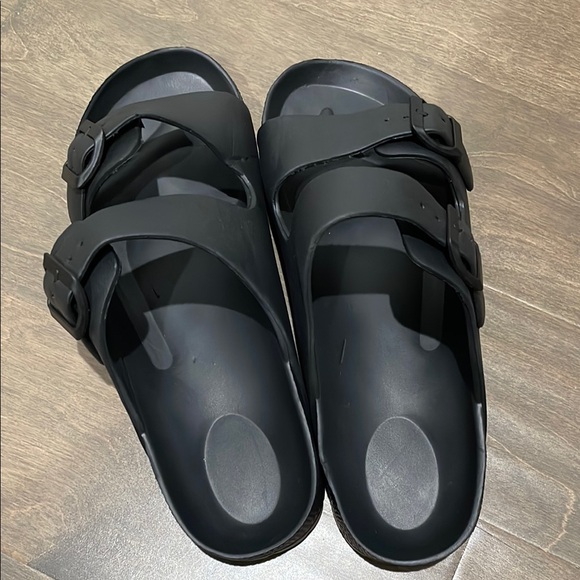 NWT (no brand)Men Sandals size 11/12 - Picture 3 of 8